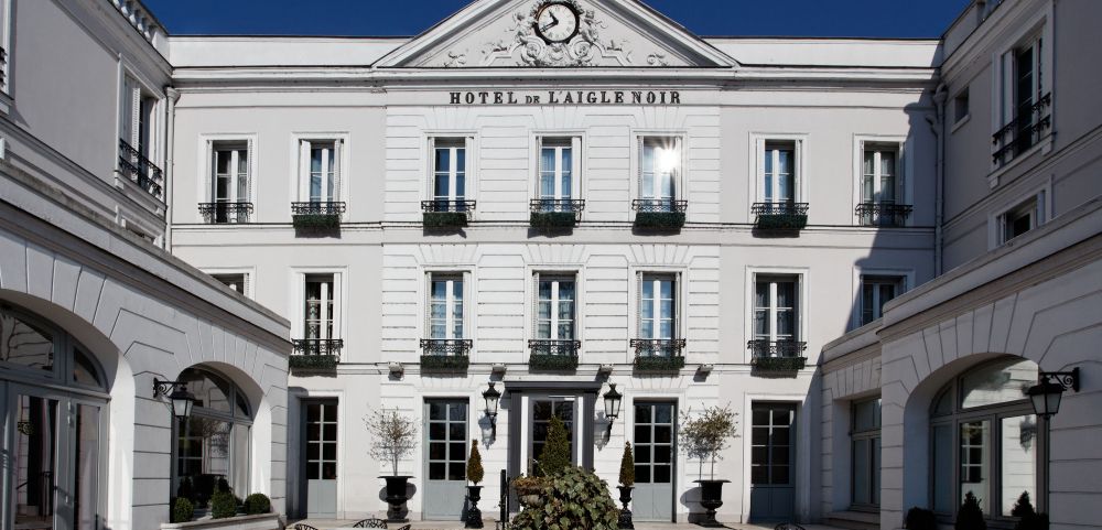 Qualité, luxe et histoire, Aigle Noir Fontainebleau